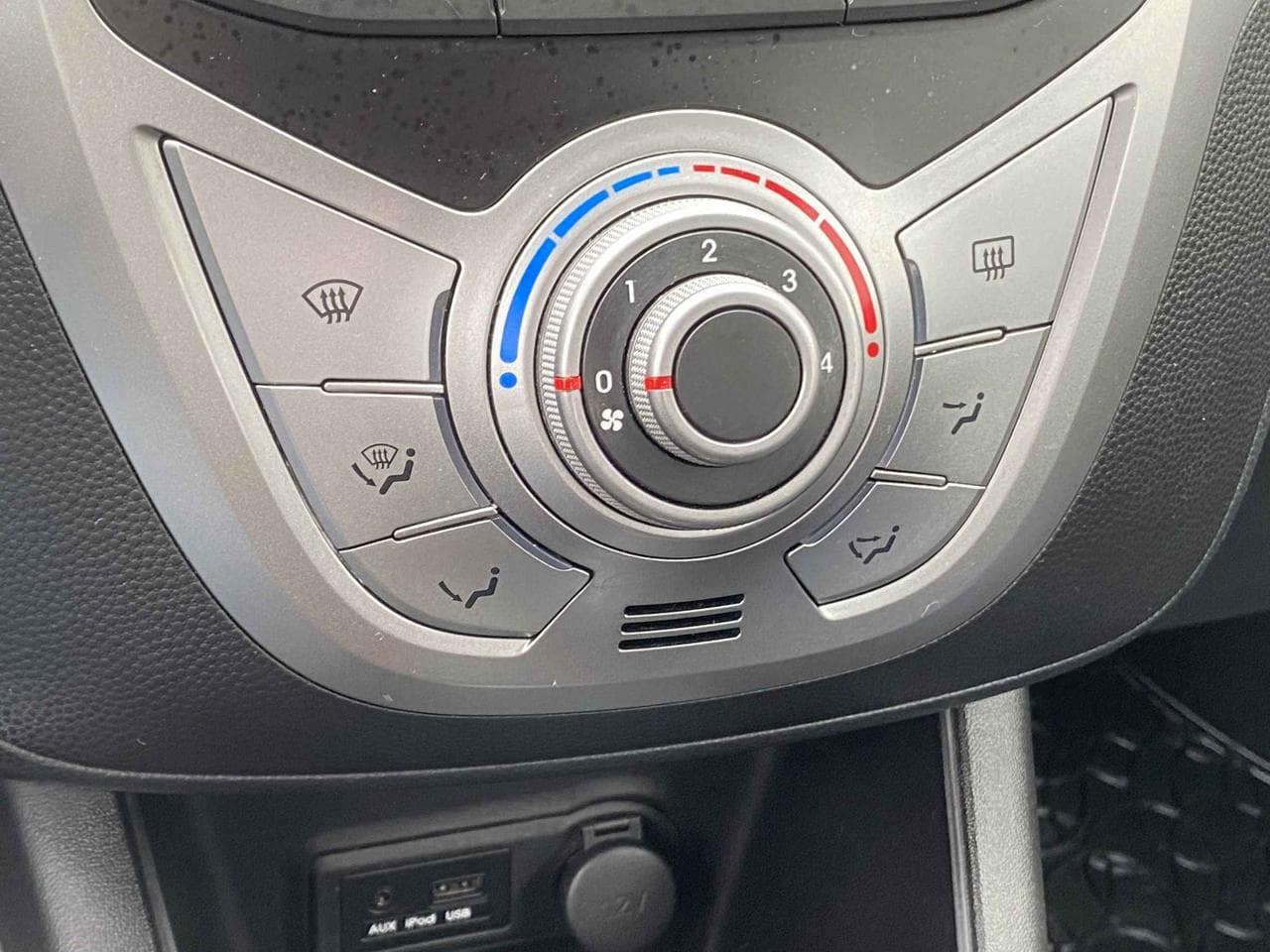 2013 Hyundai ix20 - 13