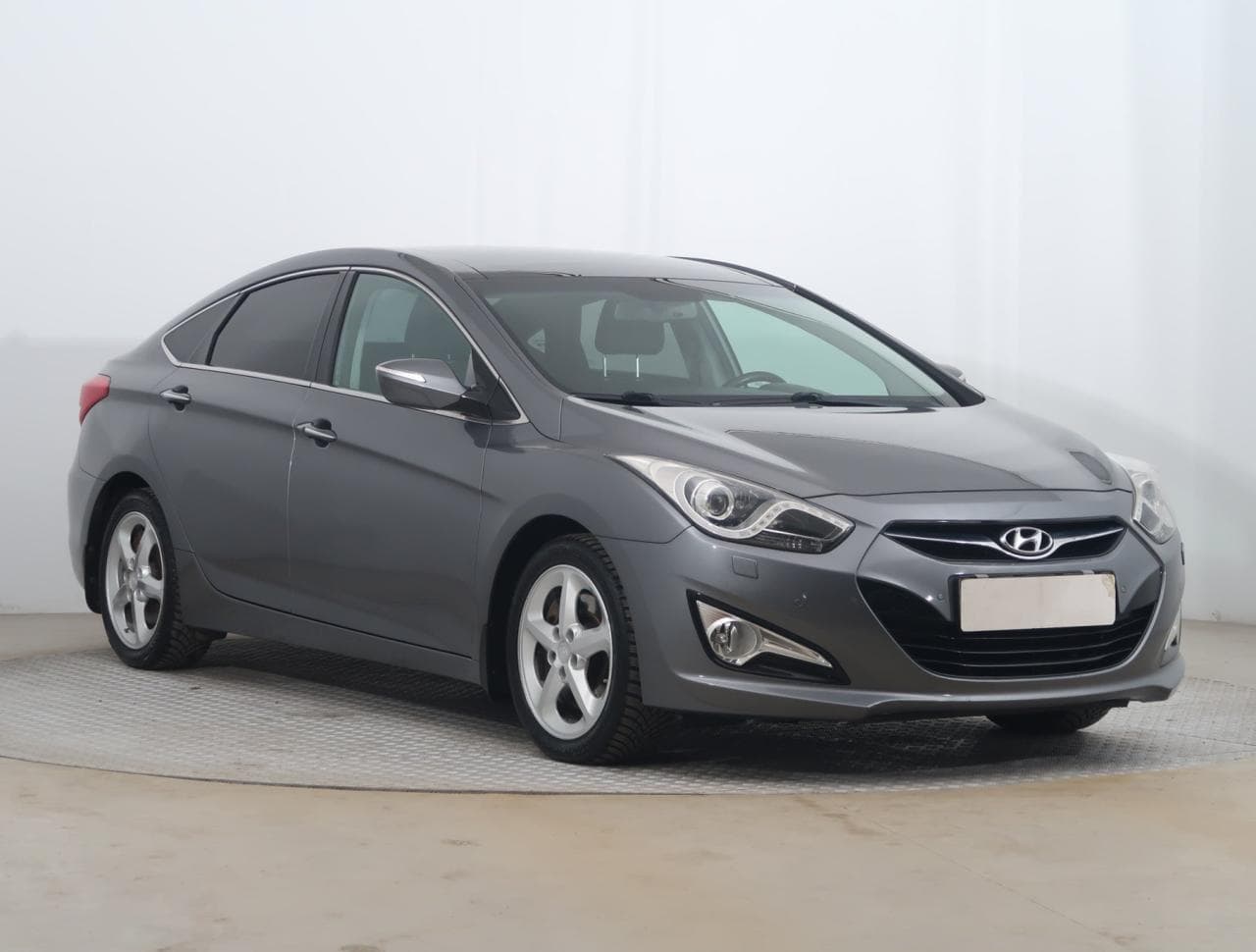 Hyundai i40 2.0 GDI 131kW sedan