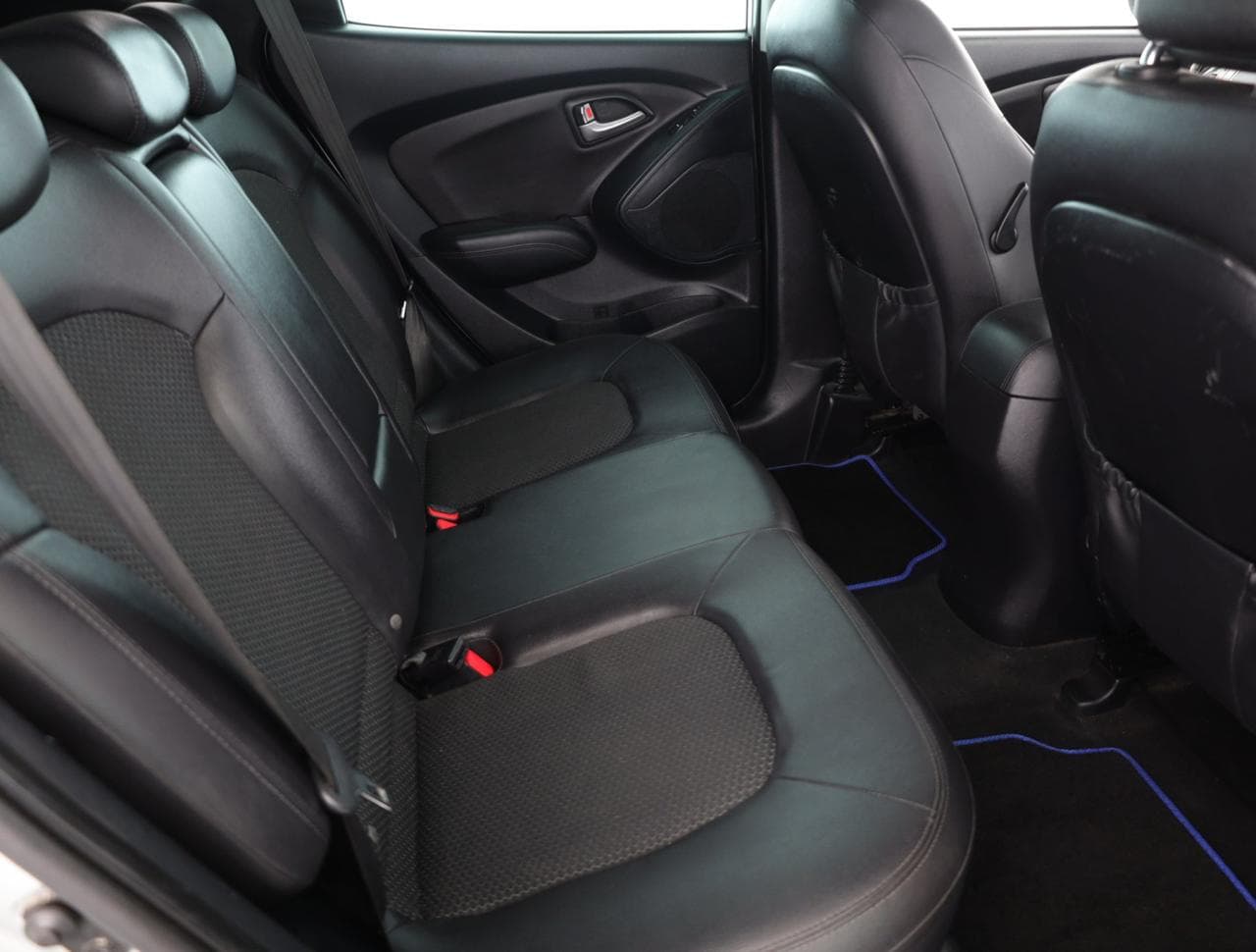 2012 Hyundai ix35 - 11