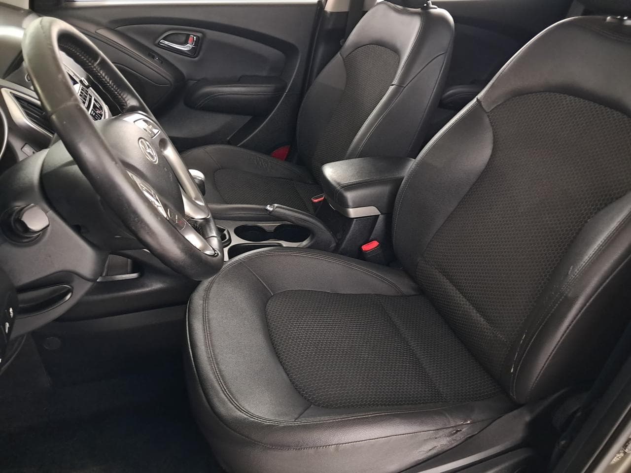 2011 Hyundai ix35 - 16