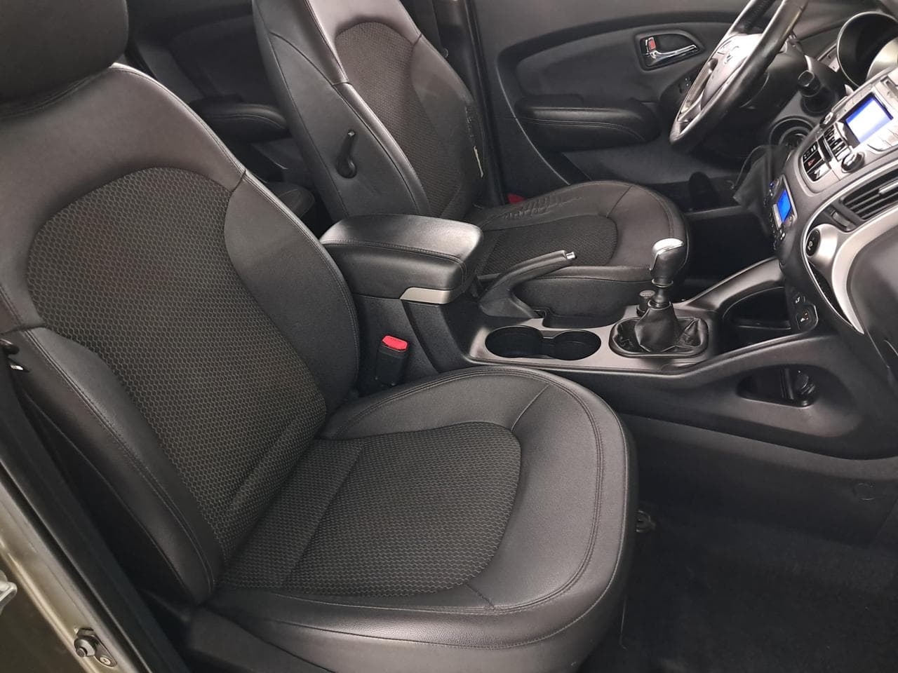 2011 Hyundai ix35 - 12
