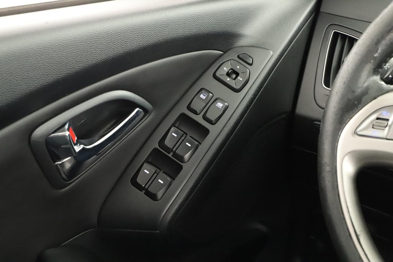 2012 Hyundai ix35 - 17