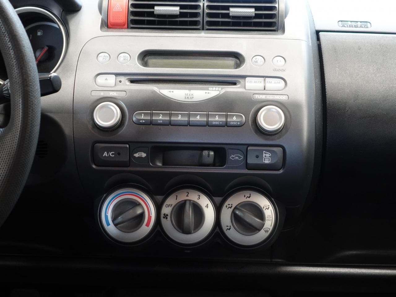 2005 Honda JAZZ - 12
