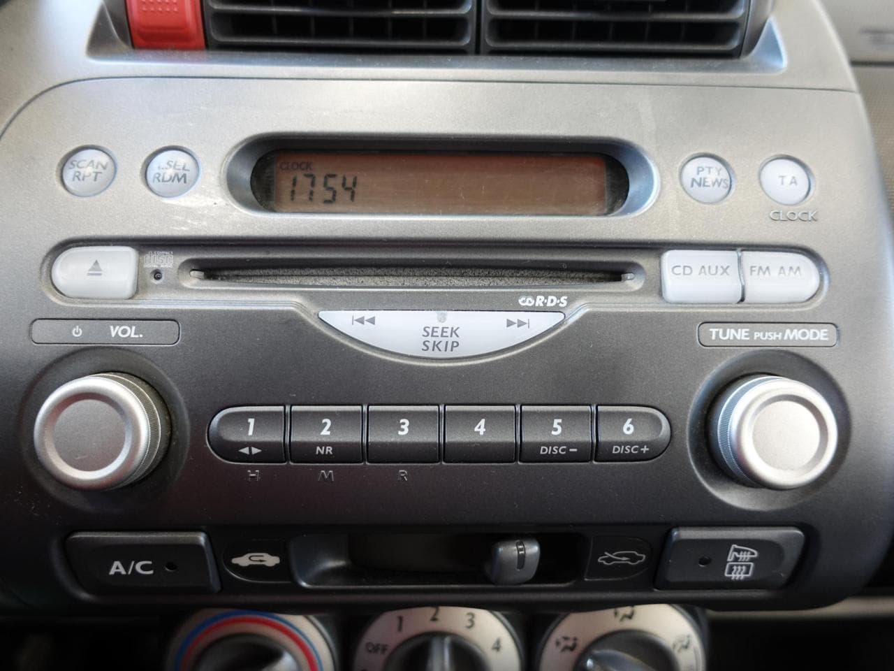 2005 Honda JAZZ - 21