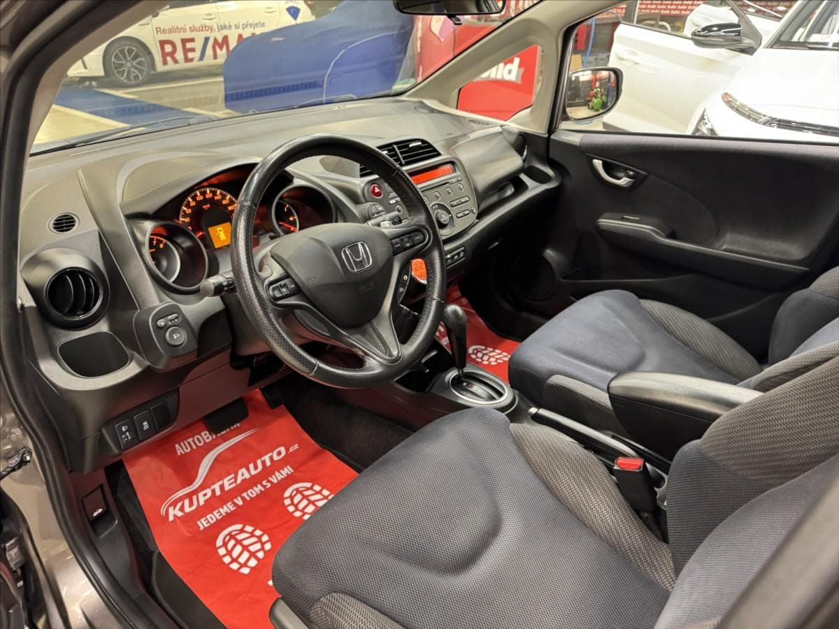 2013 Honda JAZZ - 14