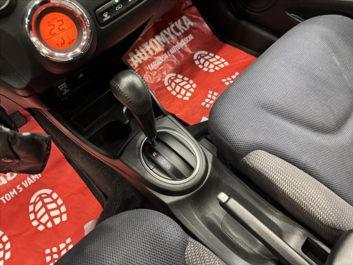 2013 Honda JAZZ - 19