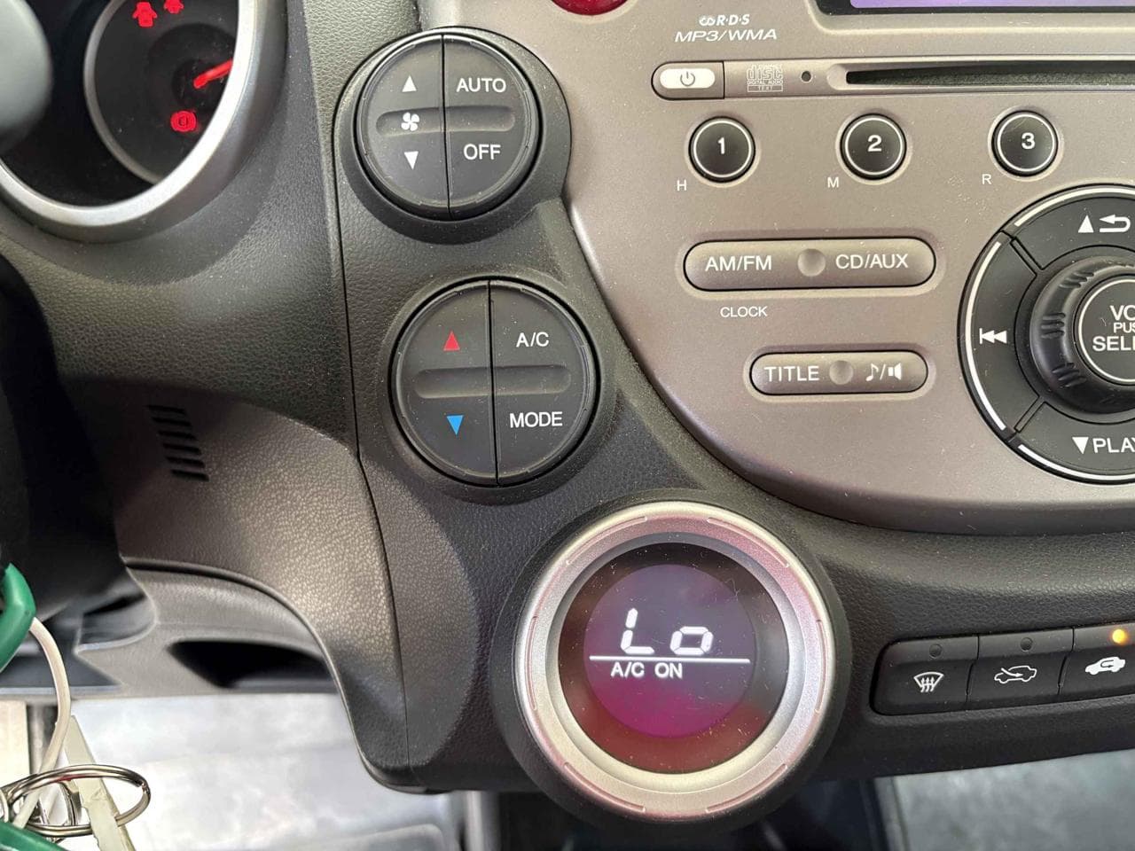 2009 Honda JAZZ - 23