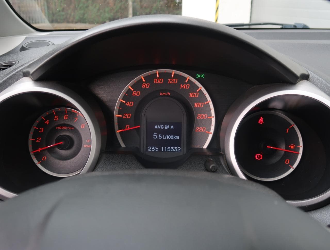 2010 Honda JAZZ - 17