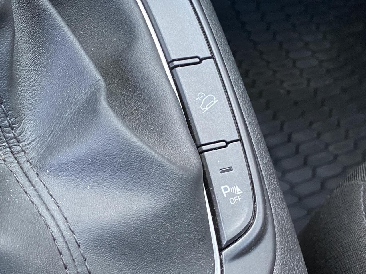 2018 Hyundai KONA - 15