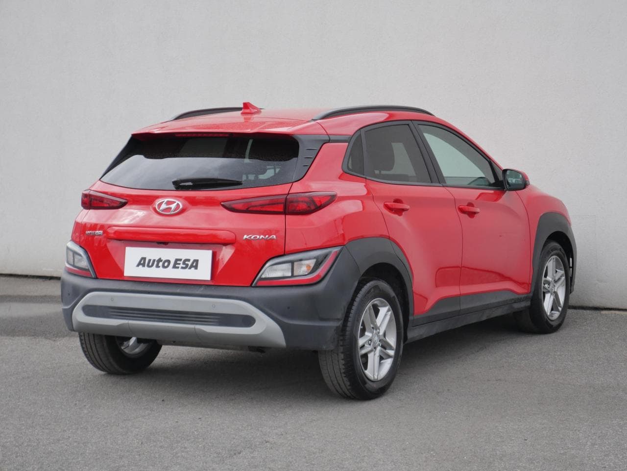 2023 Hyundai KONA - 4