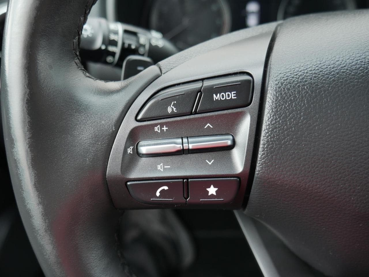 2023 Hyundai KONA - 12