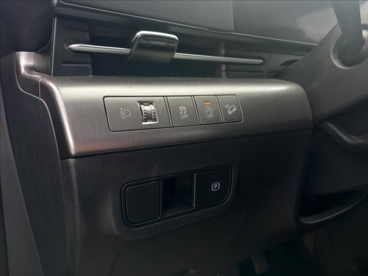 2024 Hyundai KONA - 13