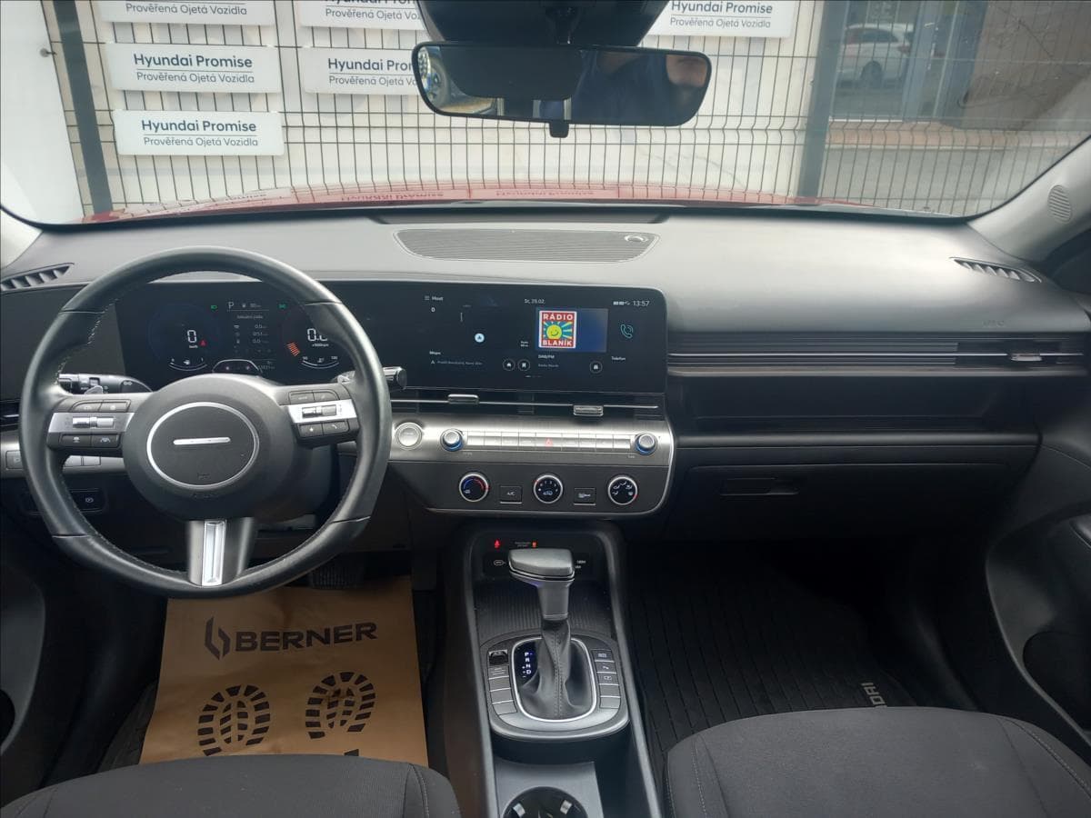 2024 Hyundai KONA - 9