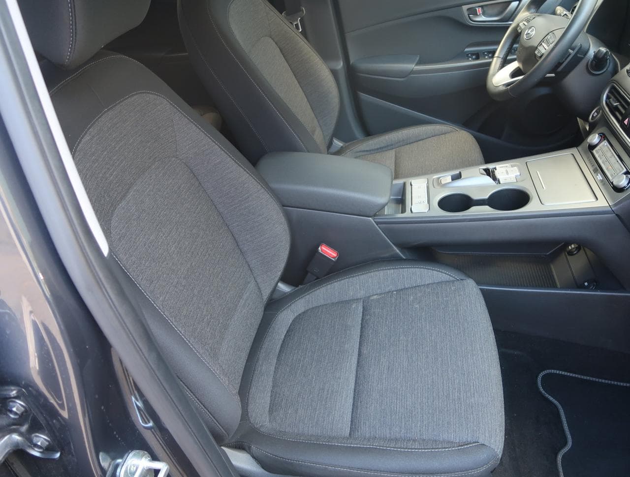 2020 Hyundai Kona - 12