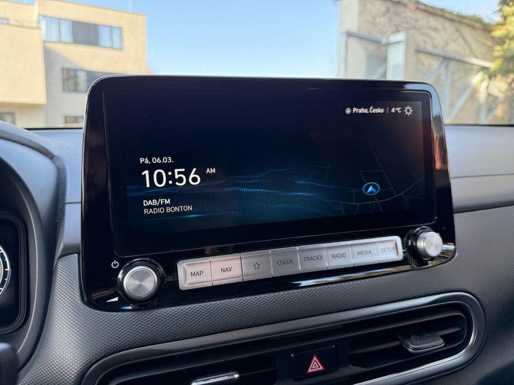 2021 Hyundai Kona - 16