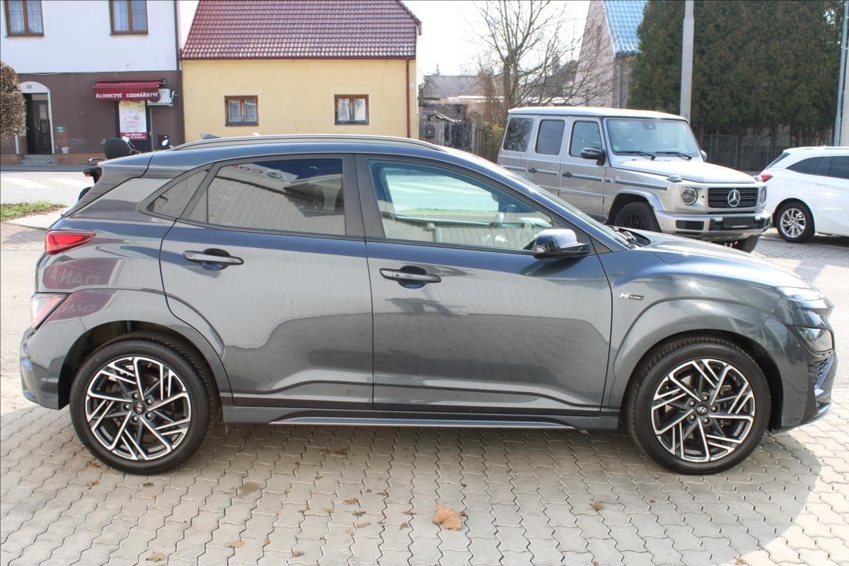 2021 Hyundai KONA - 3