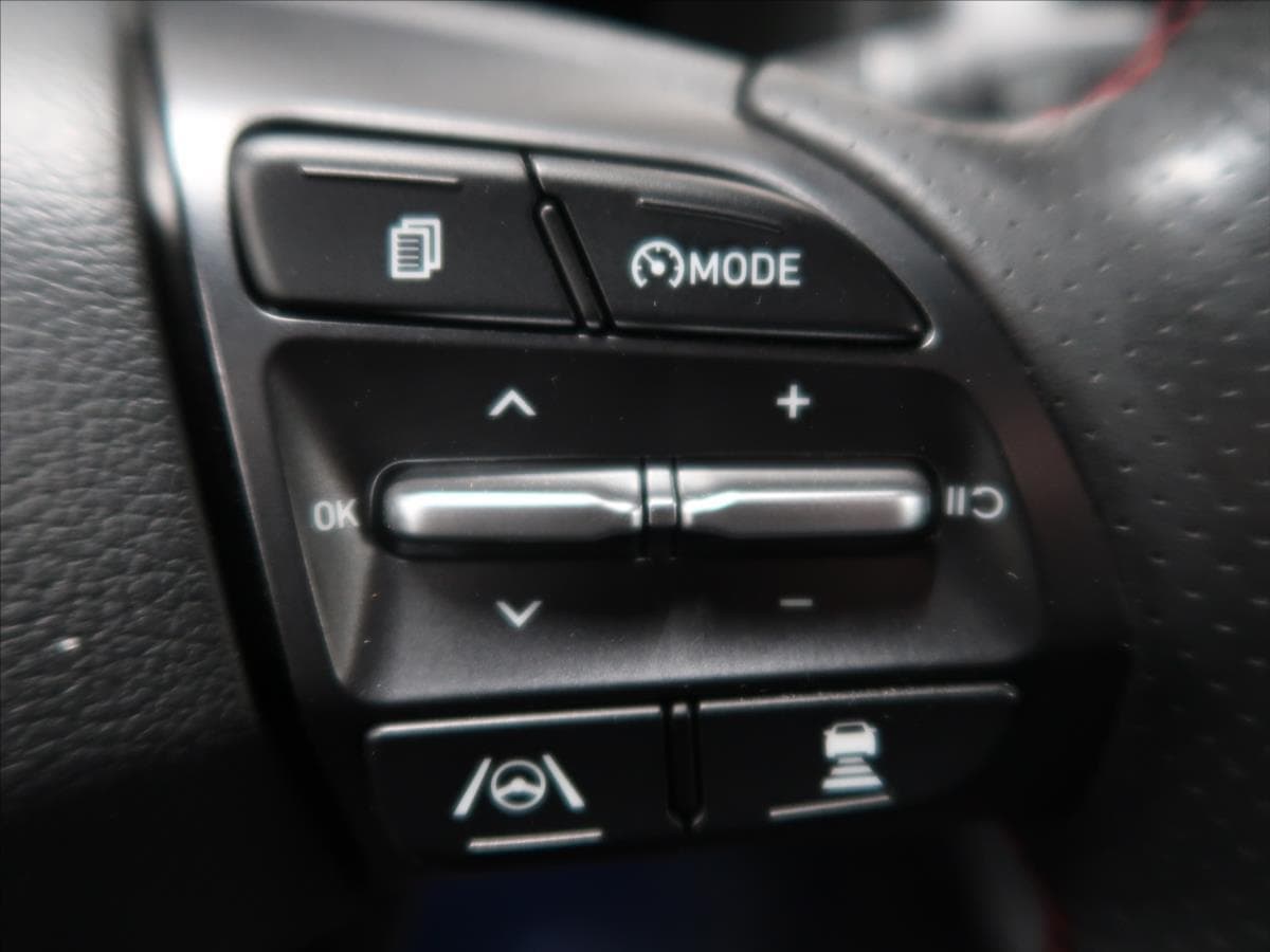 2021 Hyundai KONA - 20