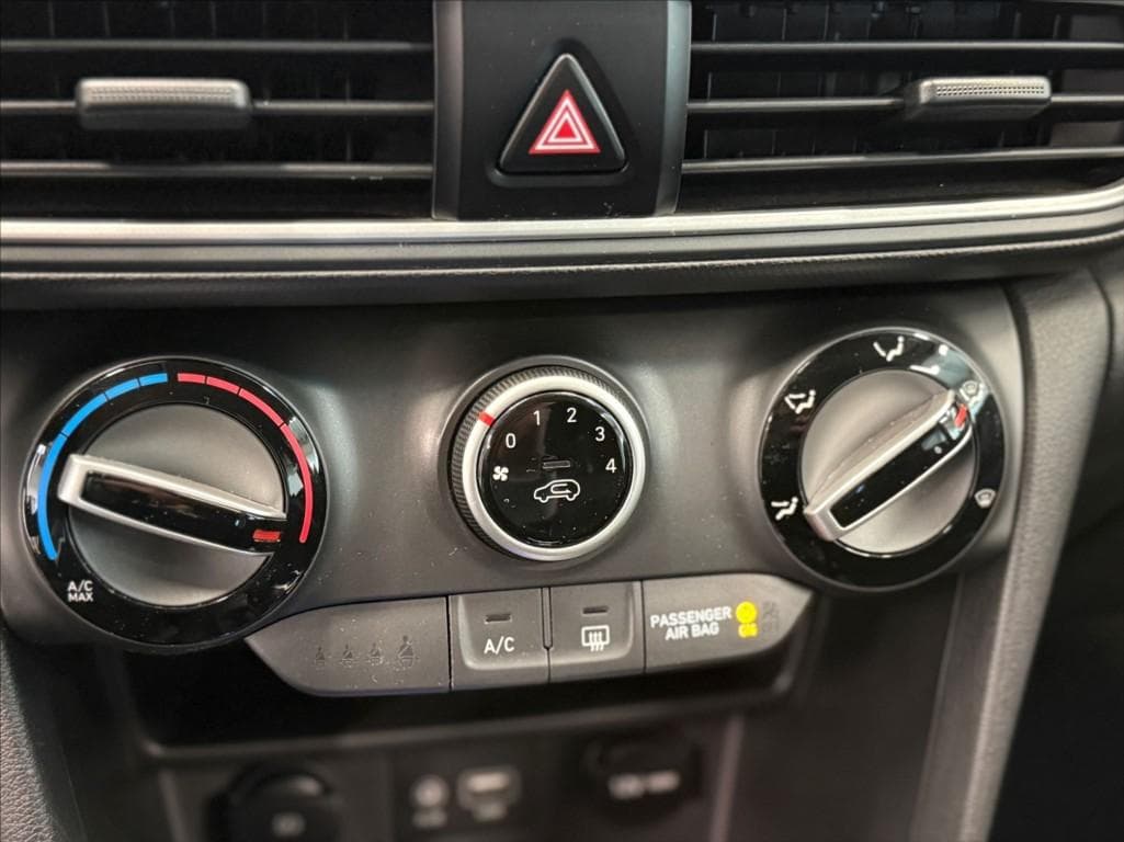 2018 Hyundai KONA - 16