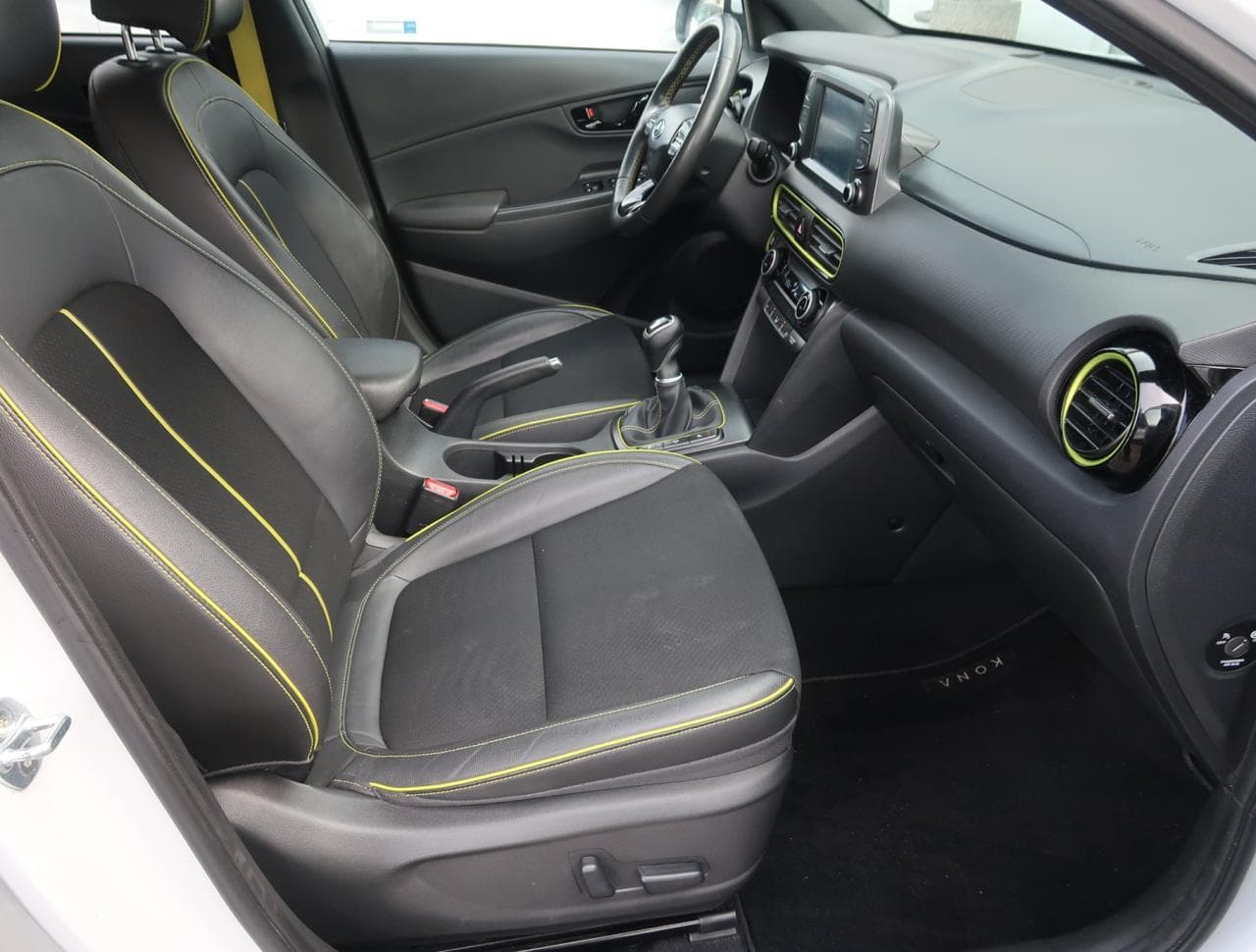 2018 Hyundai KONA - 12