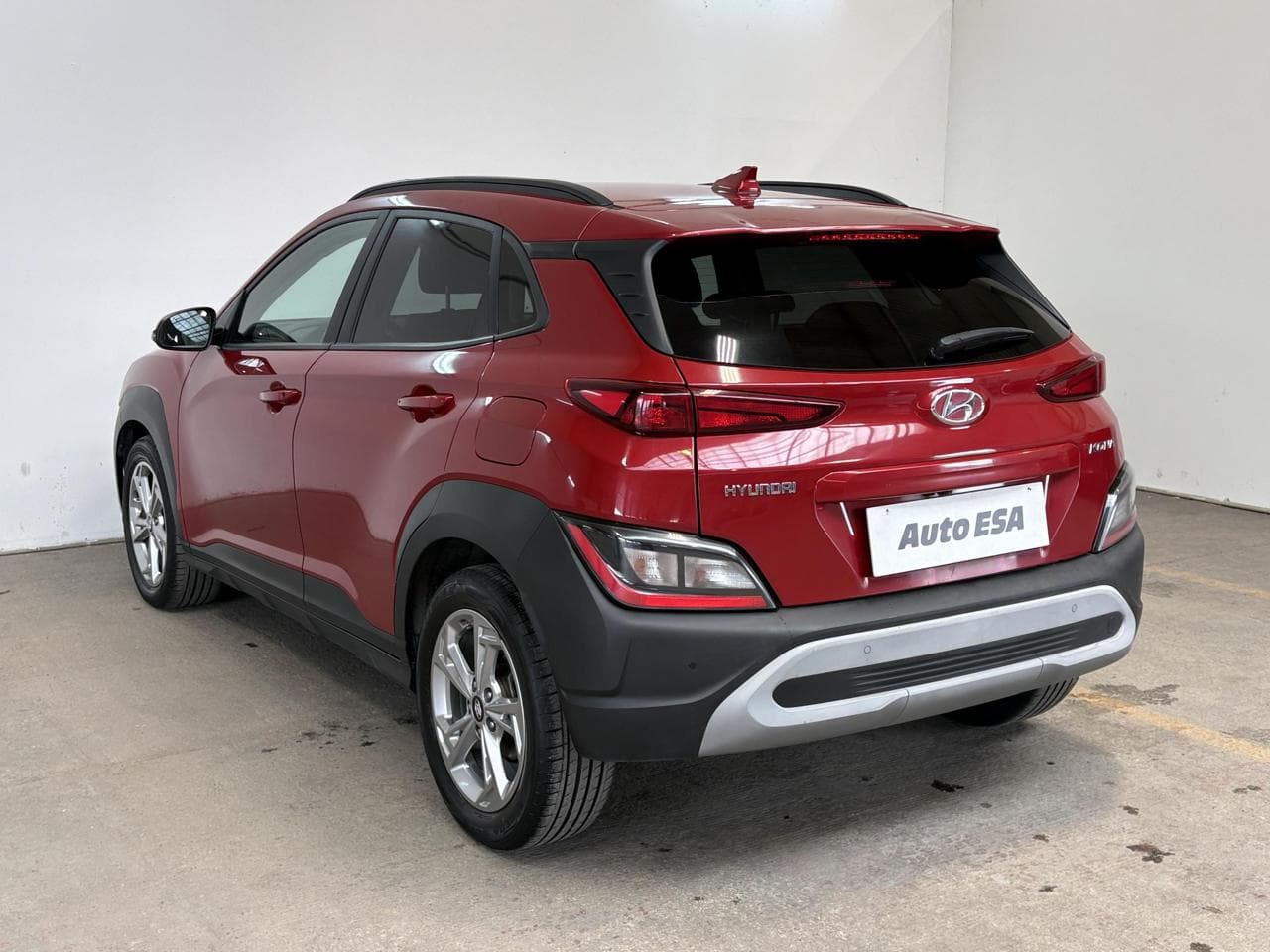 2021 Hyundai KONA - 8