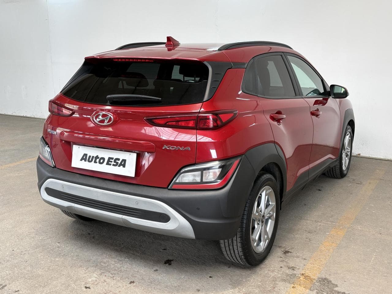 2021 Hyundai KONA - 5