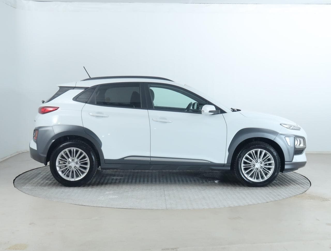 2019 Hyundai KONA - 8