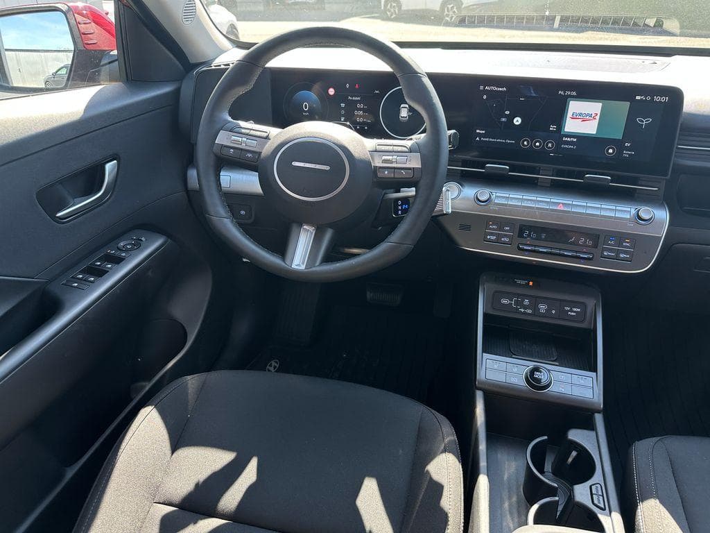 2025 Hyundai KONA - 9