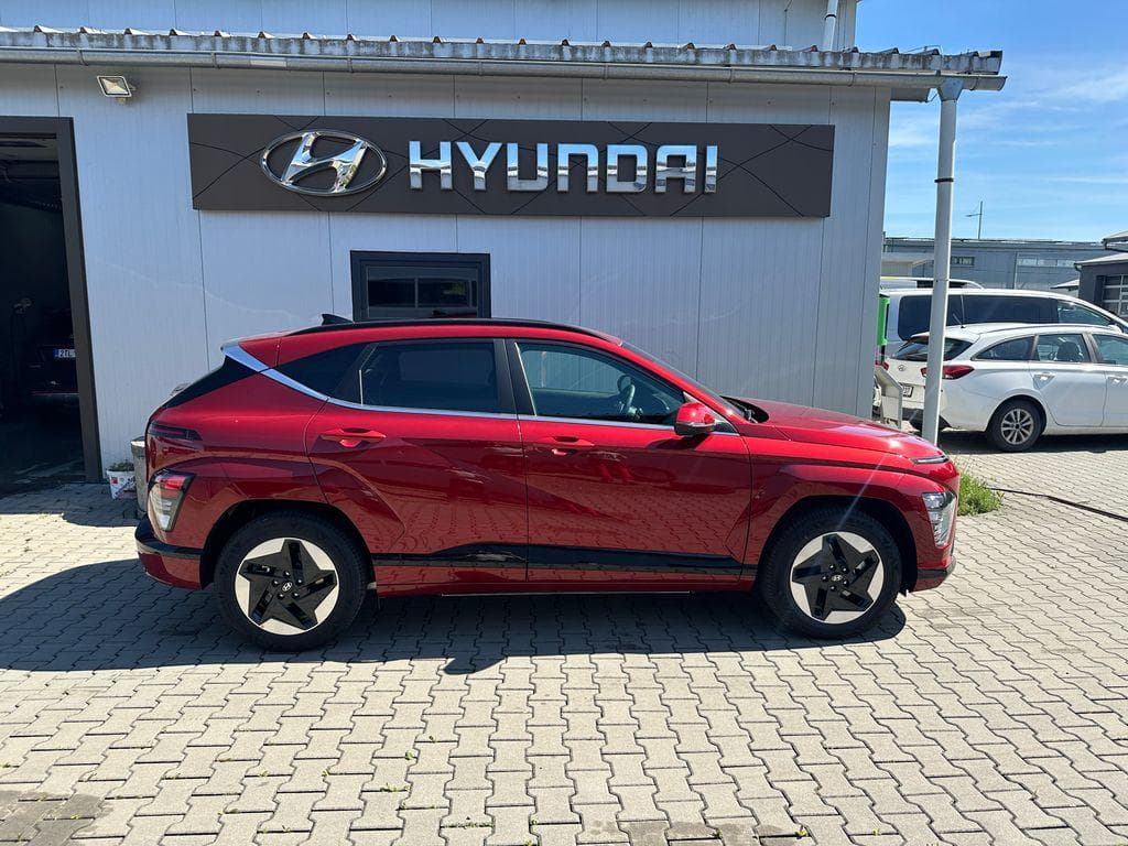 2025 Hyundai KONA - 4