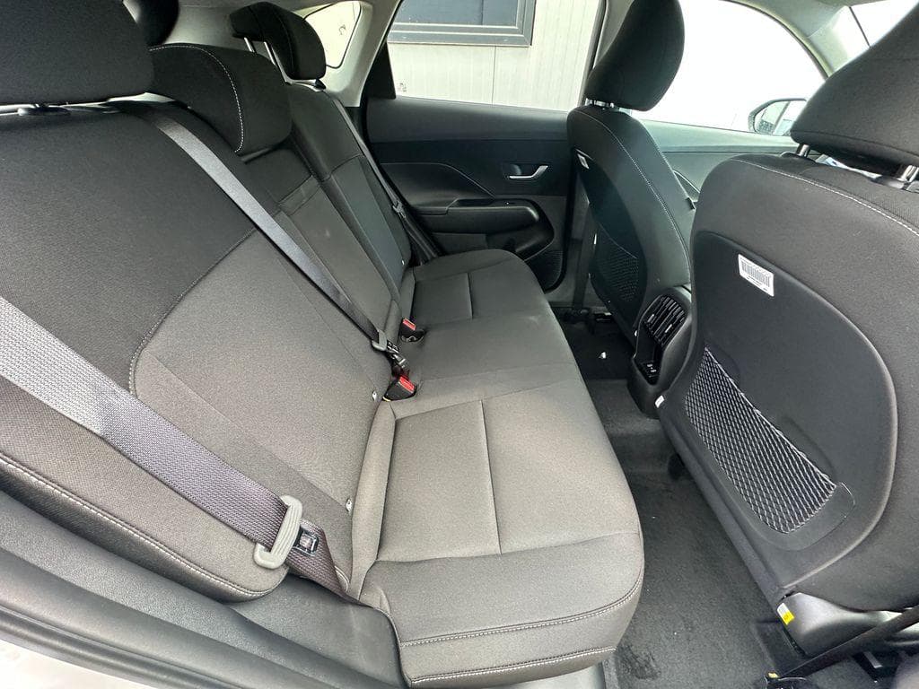 Hyundai KONA - 31