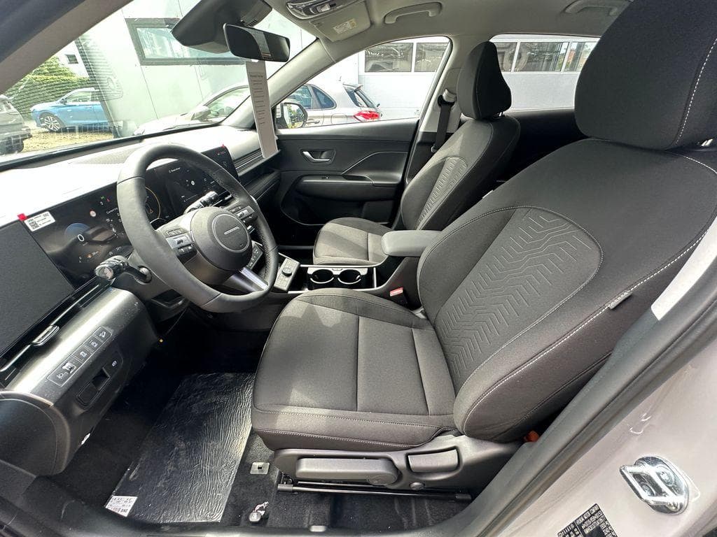 Hyundai KONA - 24