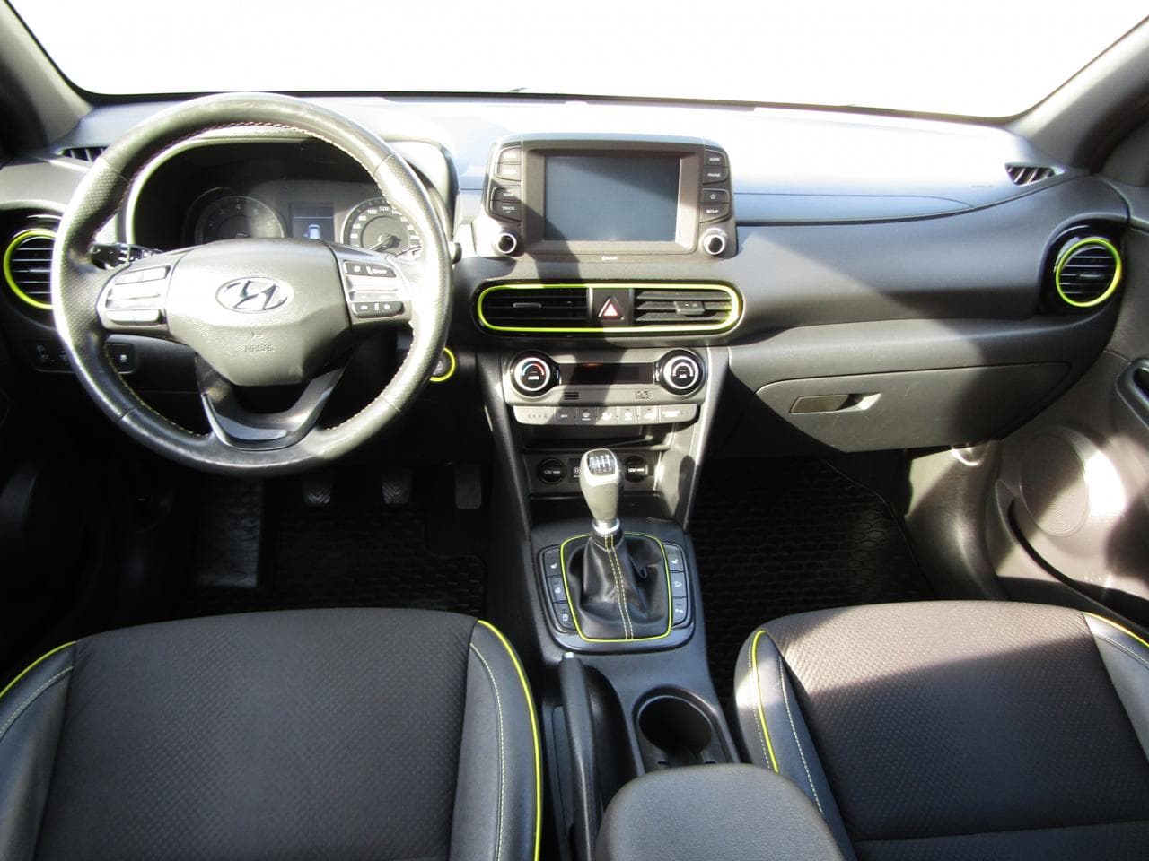 2018 Hyundai KONA - 12