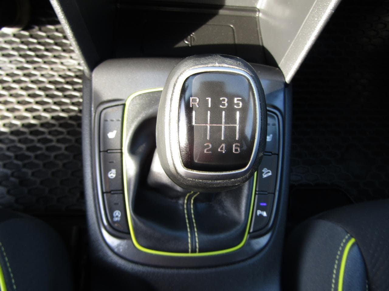 2018 Hyundai KONA - 36