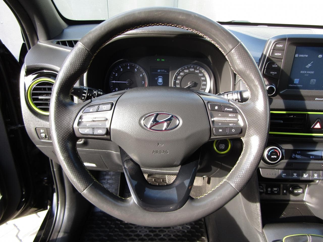 2018 Hyundai KONA - 38