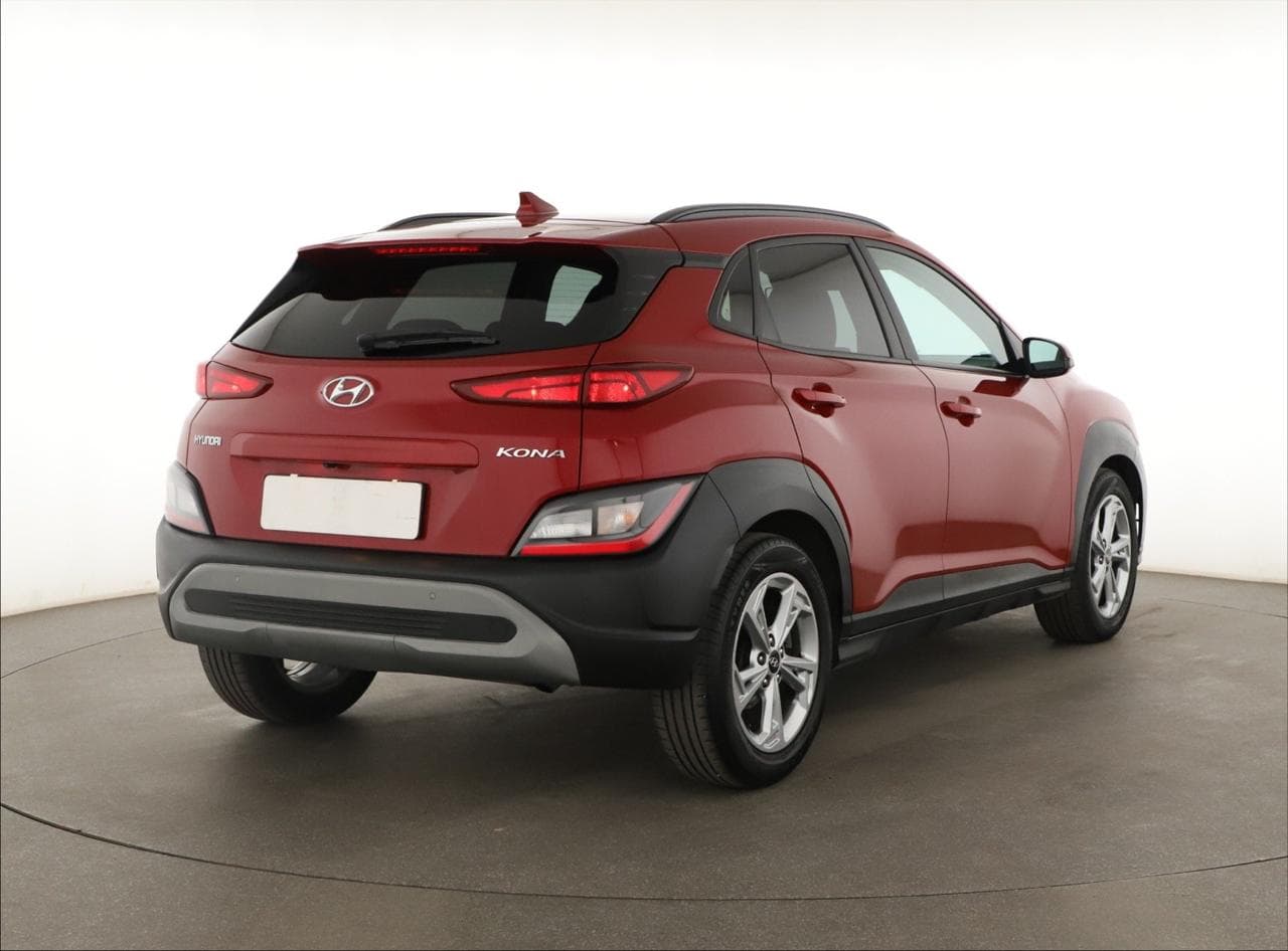 2021 Hyundai KONA - 11