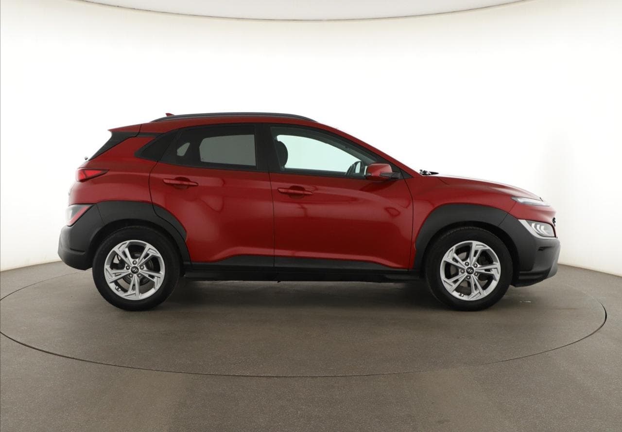 2021 Hyundai KONA - 13