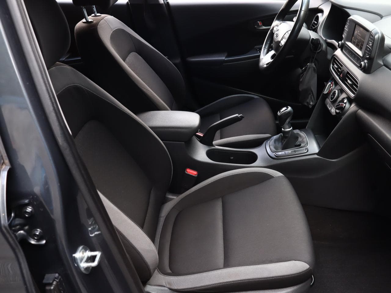 2019 Hyundai KONA - 10