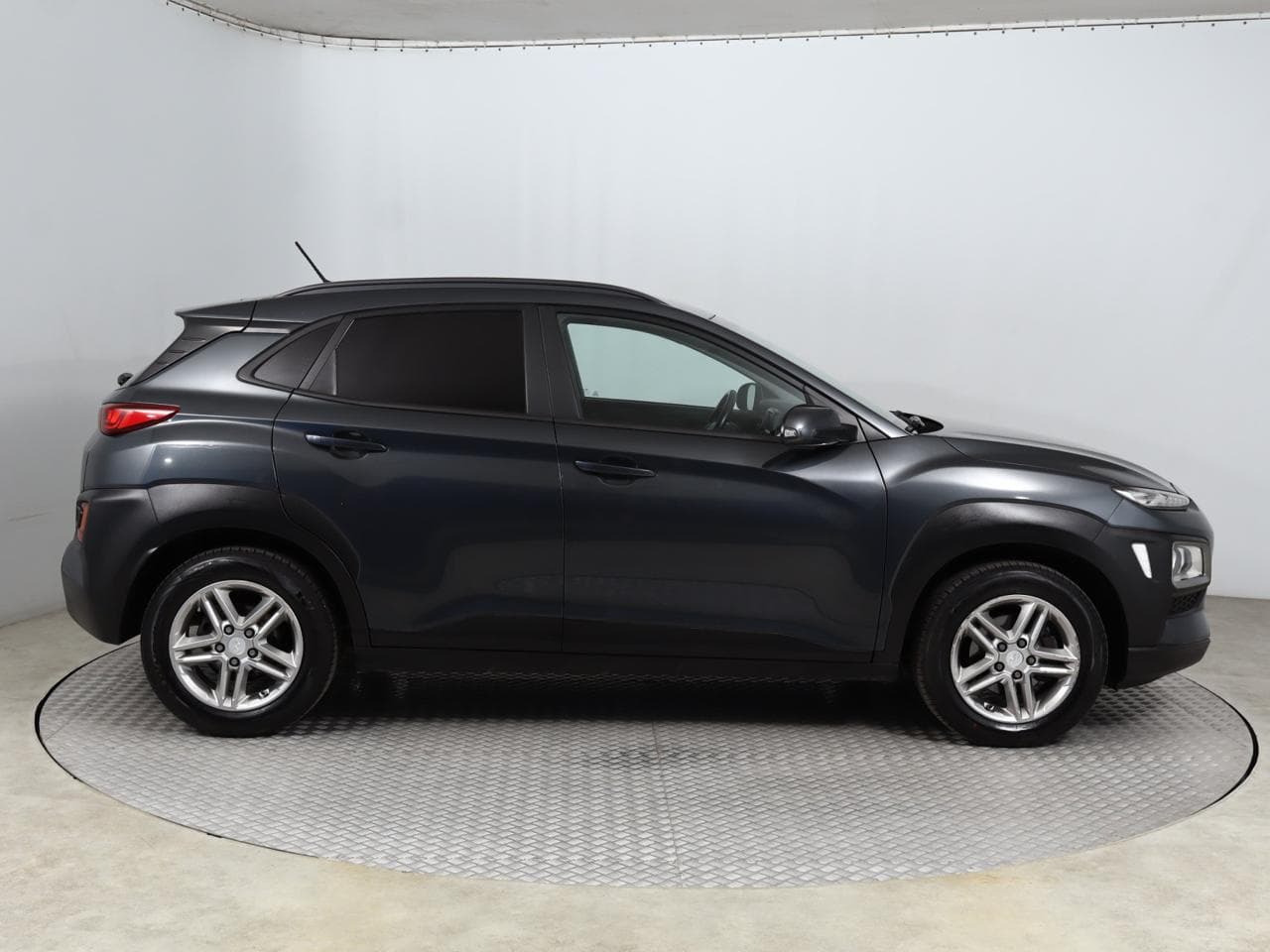 2019 Hyundai KONA - 8