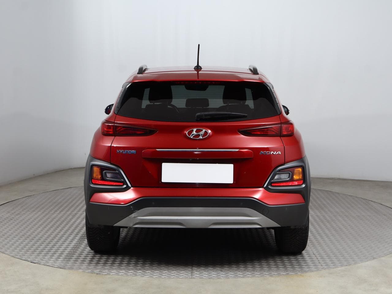2018 Hyundai KONA - 11