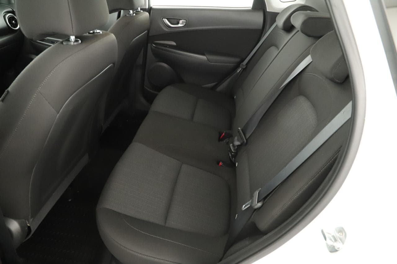 2021 Hyundai KONA - 12