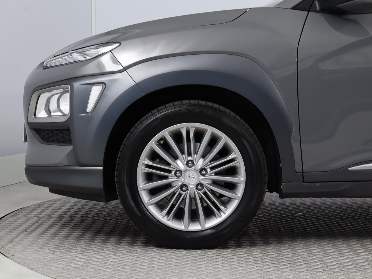 2019 Hyundai KONA - 18