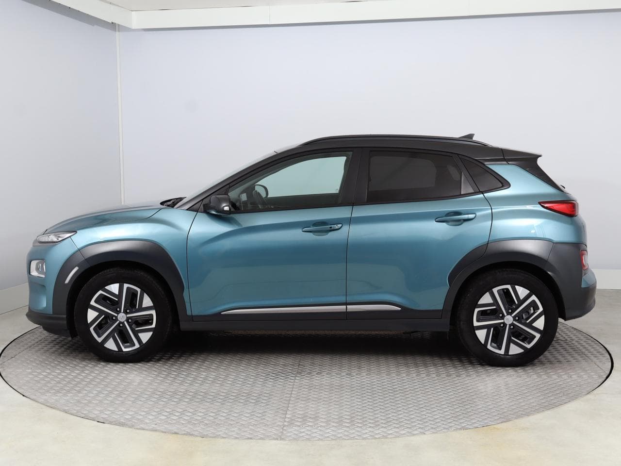 2021 Hyundai KONA - 4