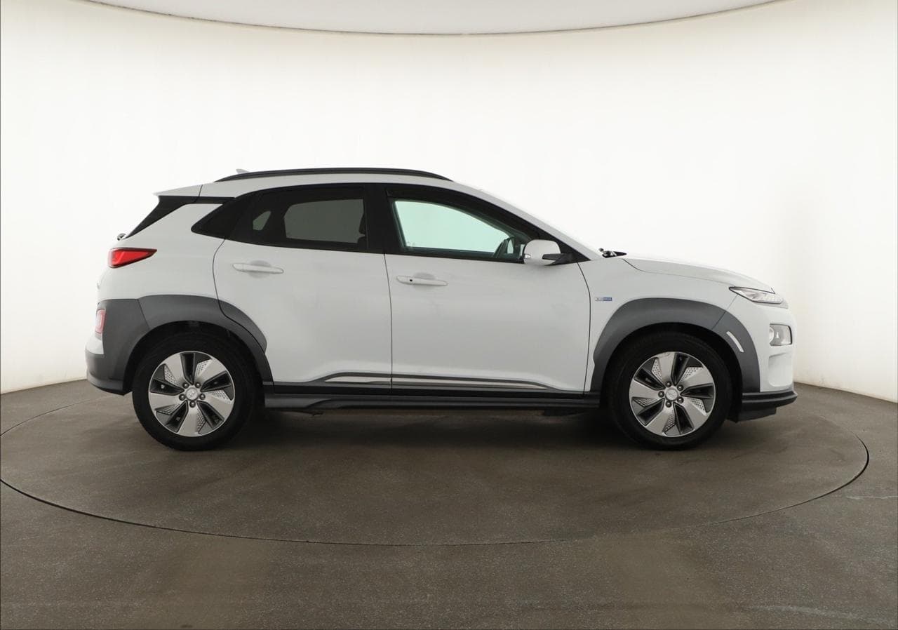 2018 Hyundai KONA - 8