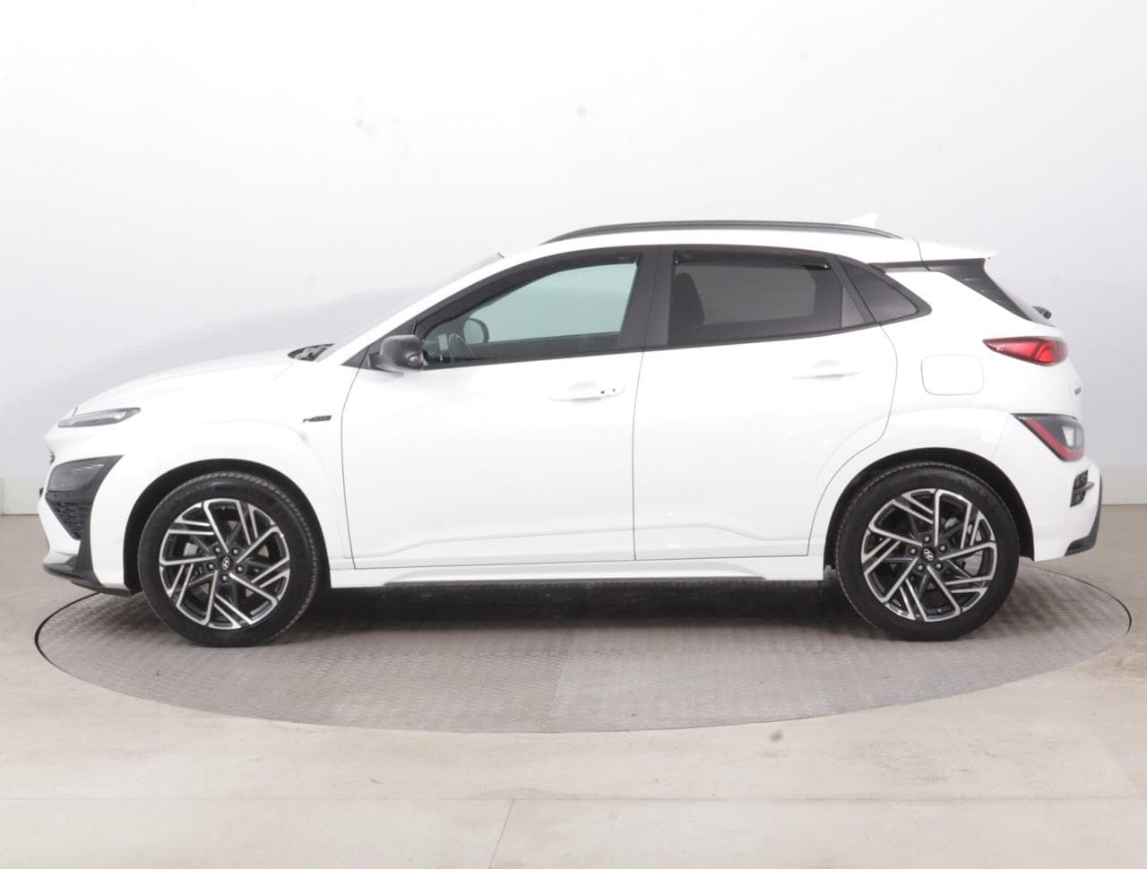2023 Hyundai KONA - 4