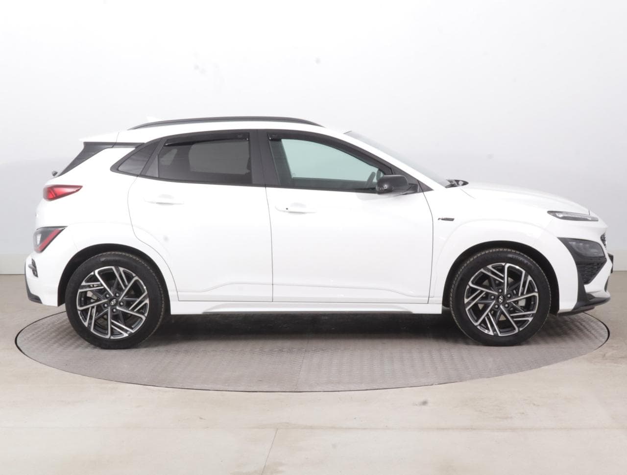 2023 Hyundai KONA - 8
