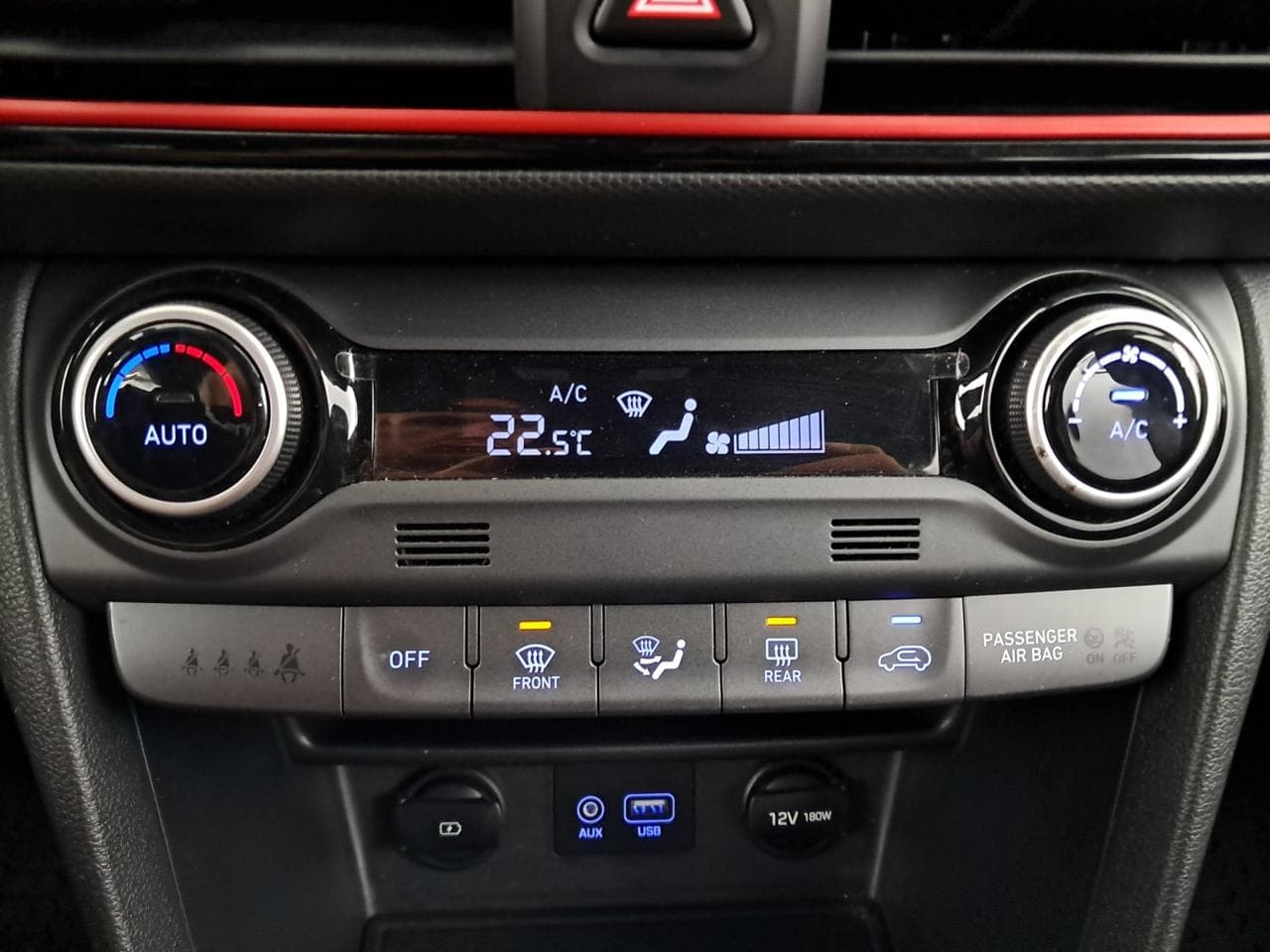 2020 Hyundai KONA - 19