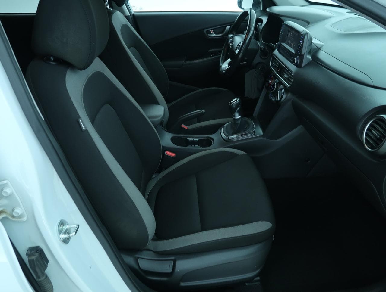 2019 Hyundai KONA - 12