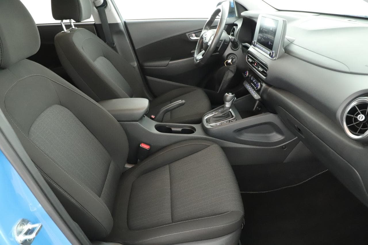 2021 Hyundai KONA - 10
