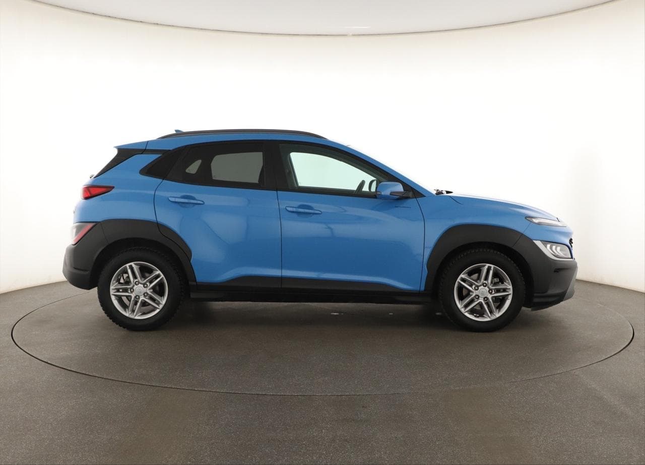 2021 Hyundai KONA - 8