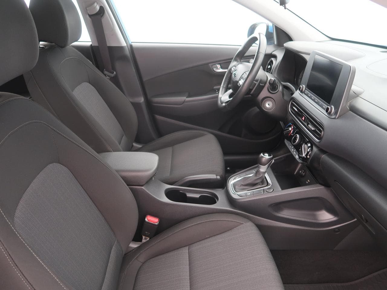 2021 Hyundai KONA - 10