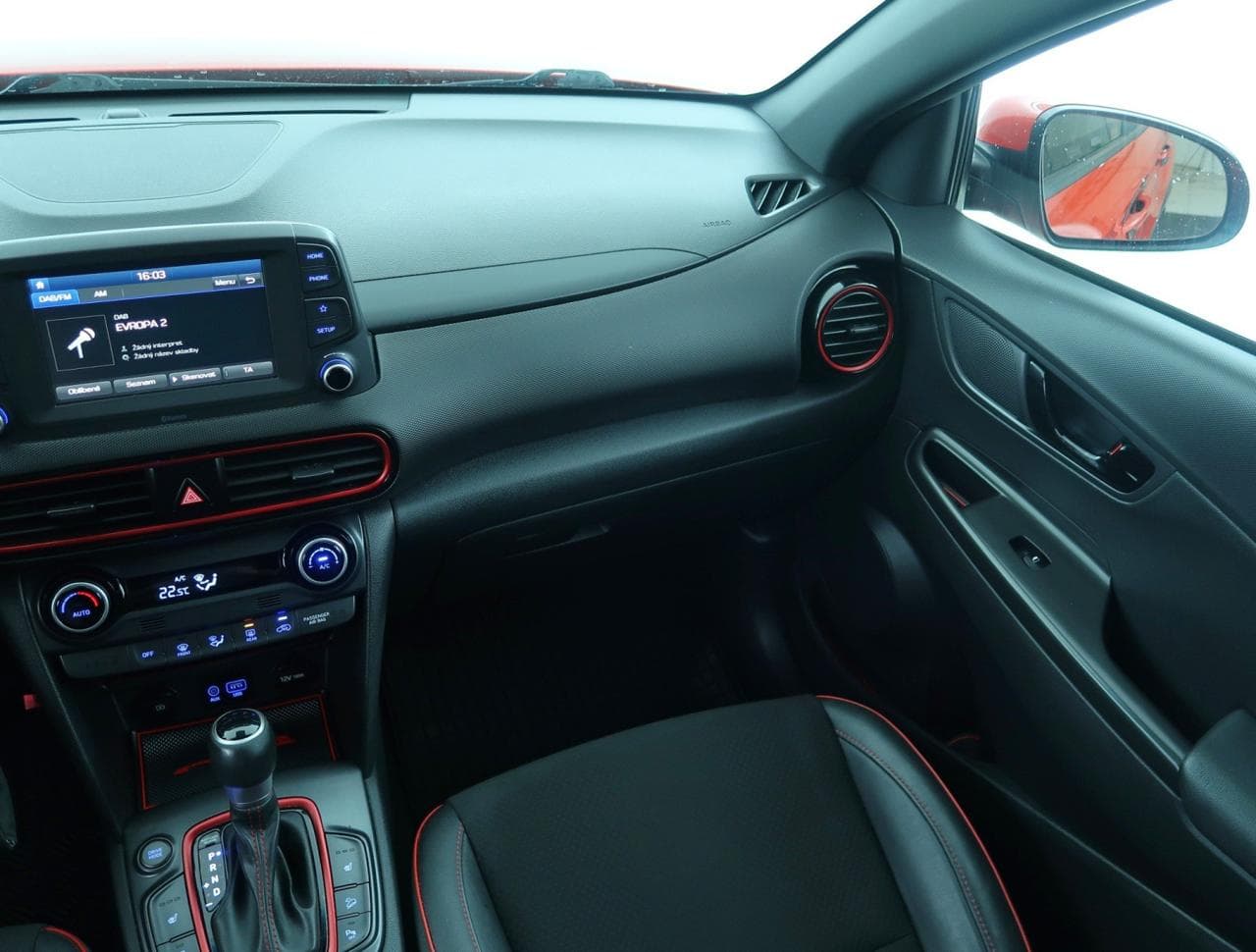 2020 Hyundai KONA - 11